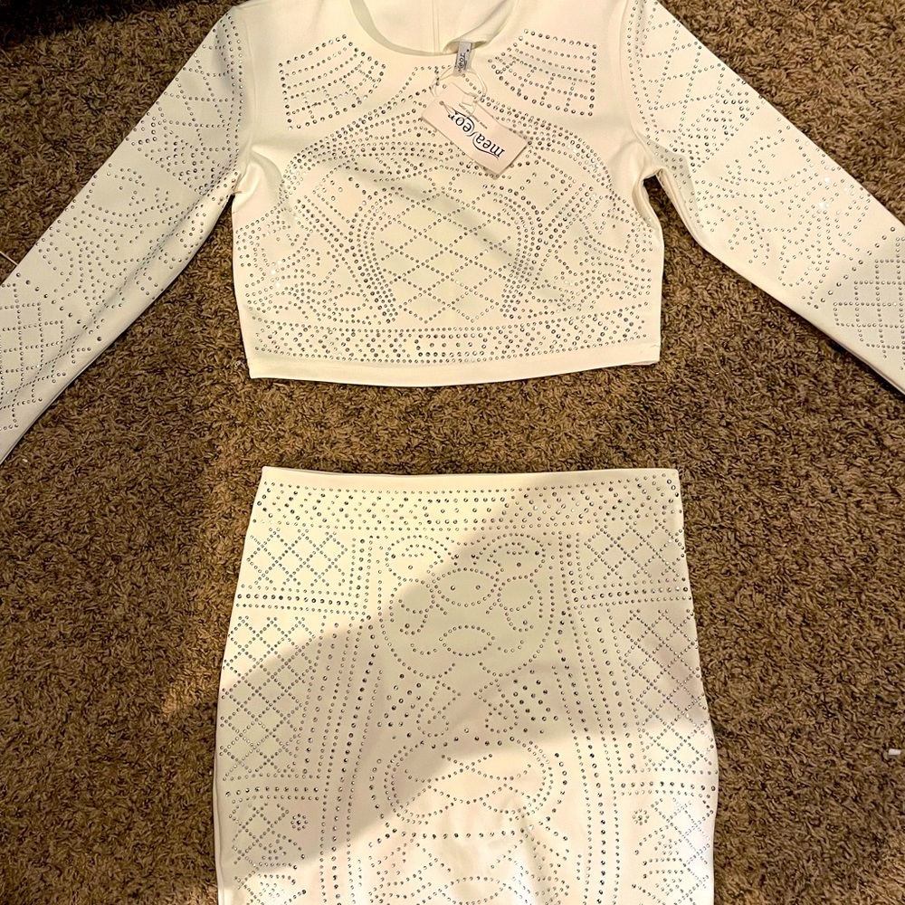 NWT. White studded 2 piece skirt set